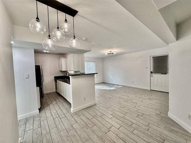 1307 Norwalk Lane 102, Austin