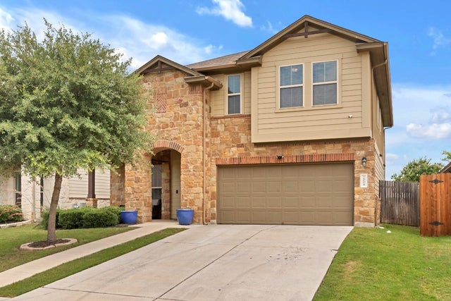 2004 Garretts Way, Manchaca