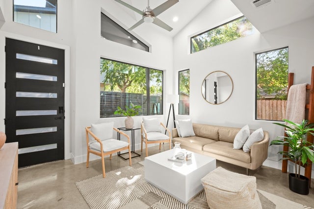 619 Hammack Drive 2, Austin