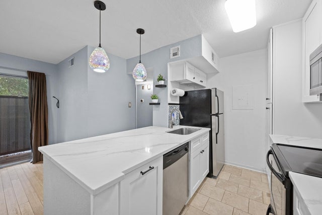 3204 Menchaca Road 405, Austin