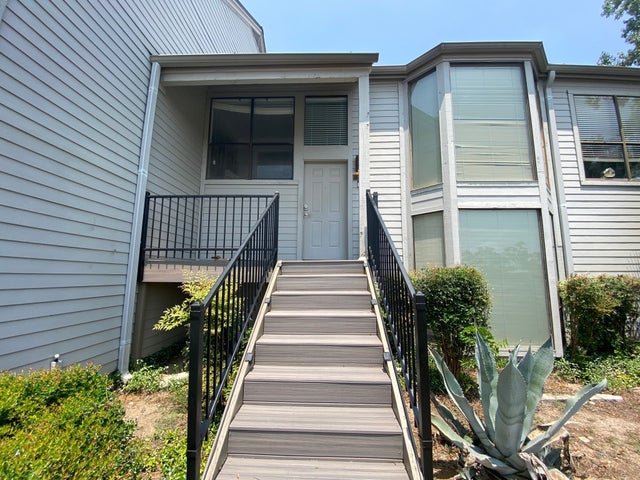 193 World Of Tennis Square, Lakeway