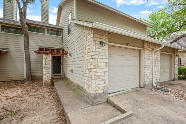 512 Eberhart Lane 1403, Austin