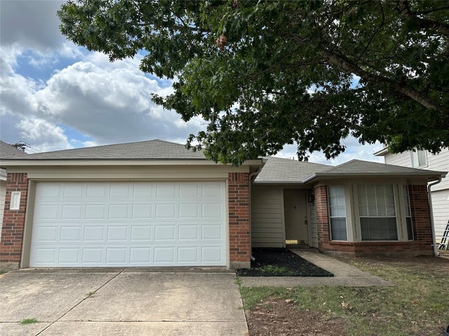 2025 Monica Lane, Round Rock