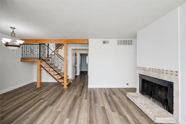 6910 Hart Lane 806, Austin