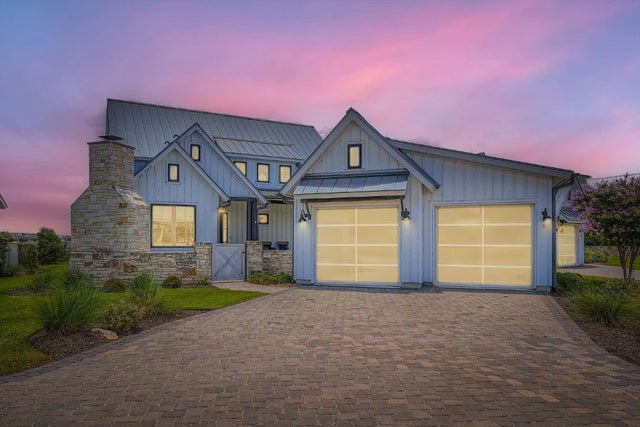 19517 Flying J Boulevard 8, Spicewood