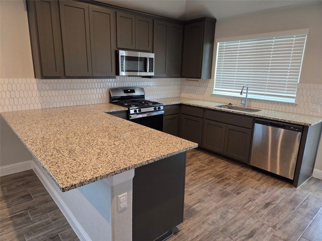 105 Riverhill Drive, Georgetown