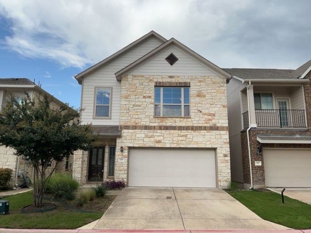 2105 Town Centre Drive 28, Round Rock