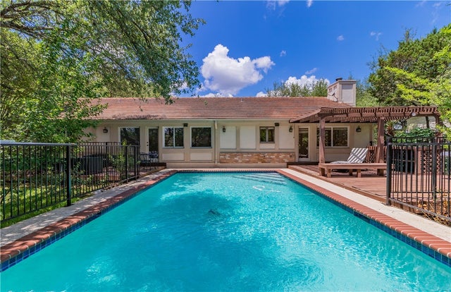 302 Timpanagos Drive, Lakeway