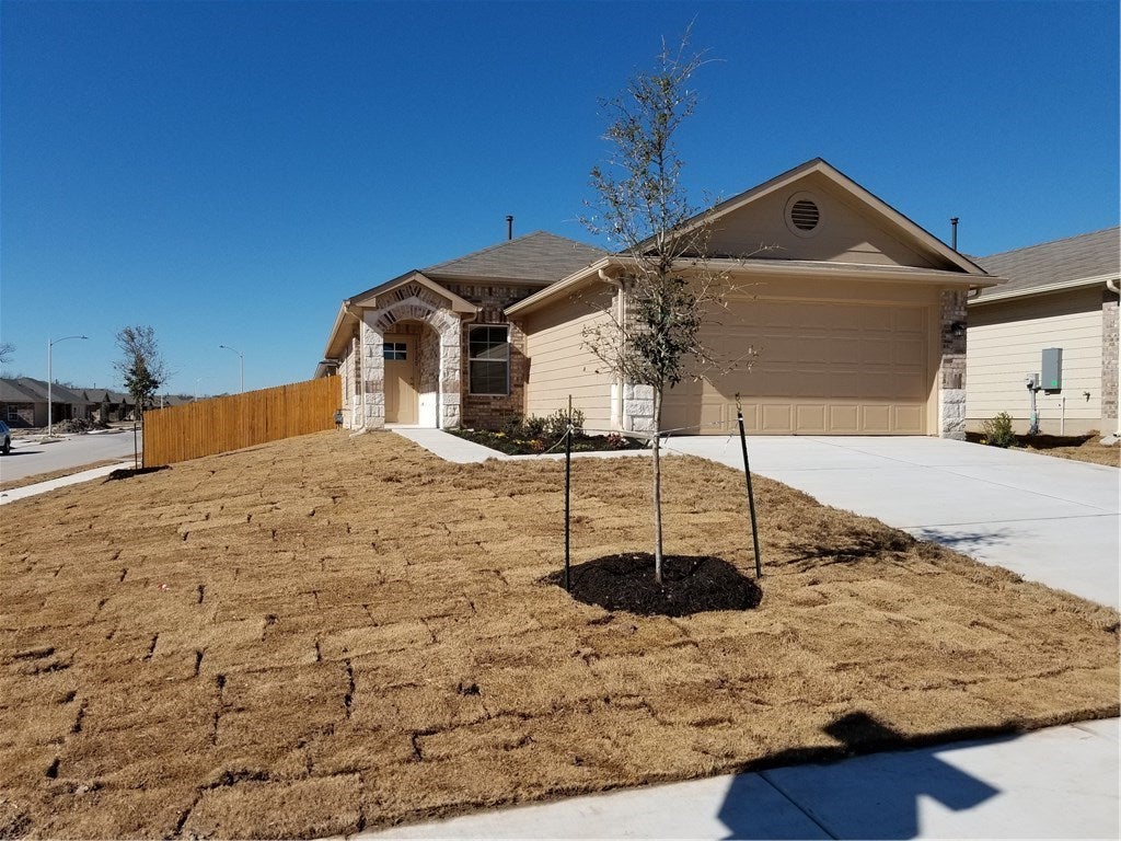 Photo of Listing #3742978