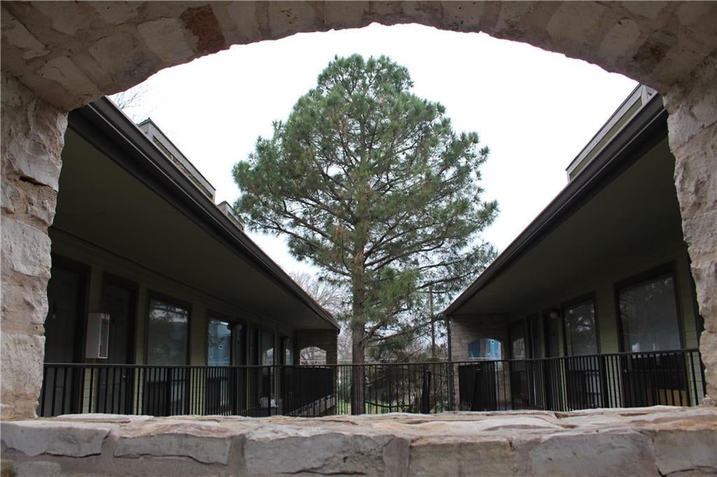 Photo of Listing #8805997