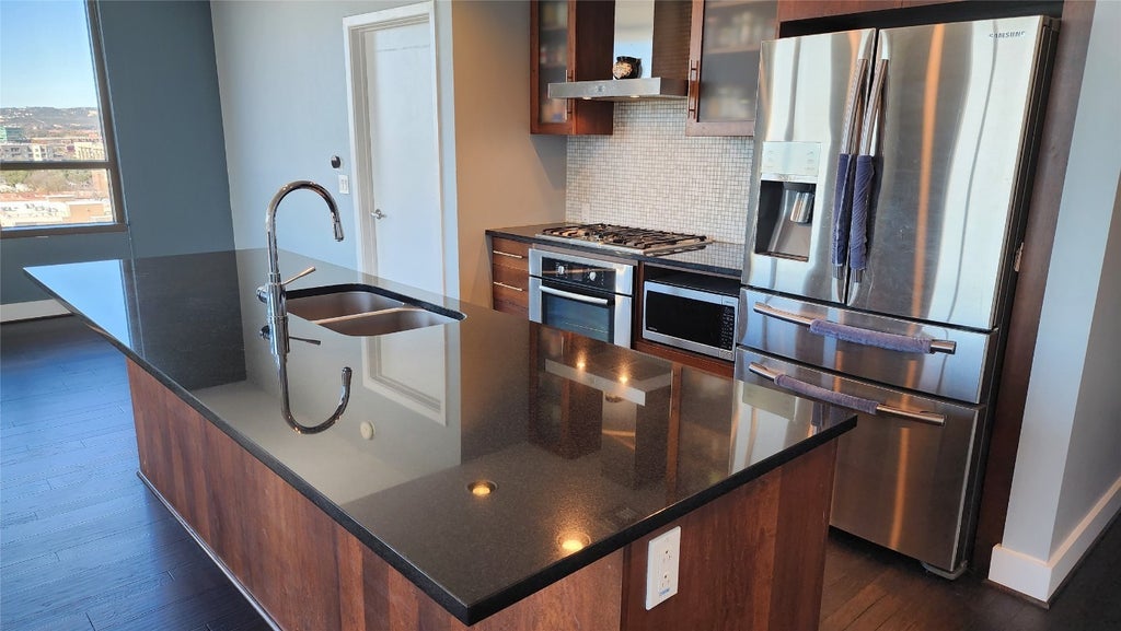 300 Bowie Street 1305, Austin