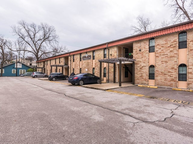 407 E 45th Street 216, Austin
