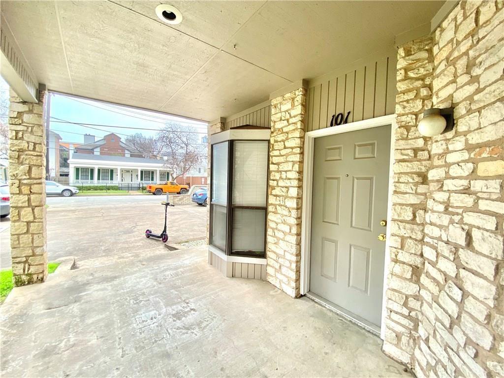 Photo of Listing #1336395