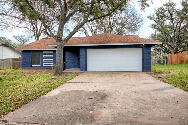 11813 Highland Oaks Trail, Austin