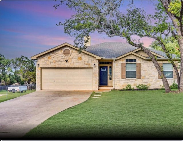 405 Alva Drive, Spicewood