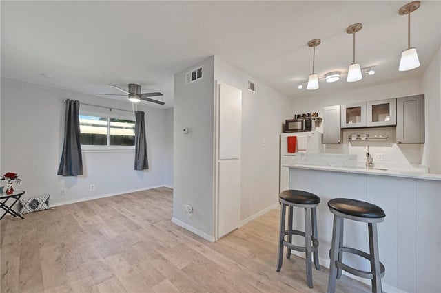 1111 W 10th Street 204, Austin