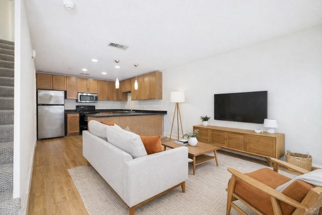 711 W 32nd Street 108, Austin