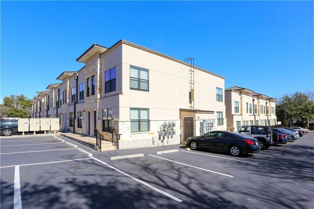 711 W 32nd Street 111, Austin