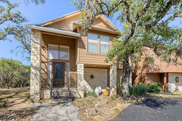 108 Courtside Circle, Spicewood