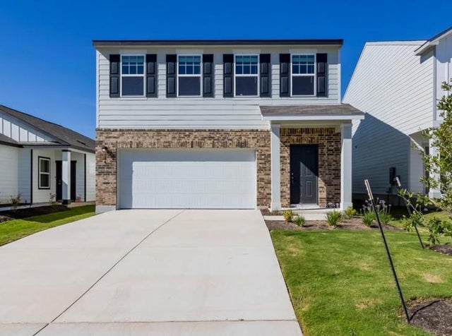 344 Enforcer Loop, Jarrell