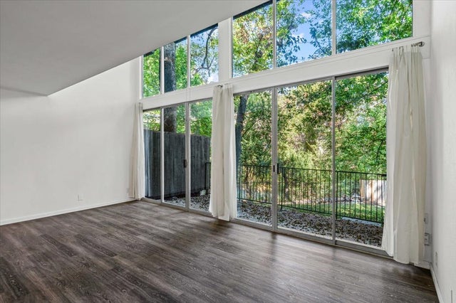 1304 Mariposa Drive 156, Austin