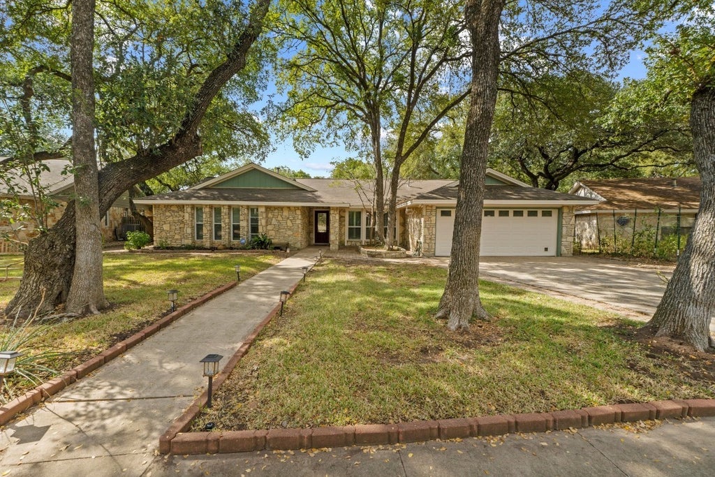 10305 Caracara Drive, Austin