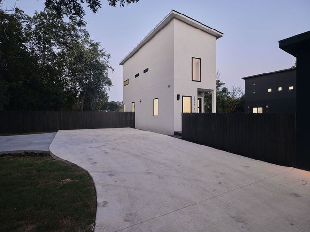 2609 Davis Lane 2, Austin