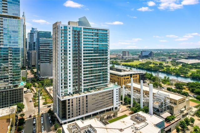 222 West Avenue 2413, Austin