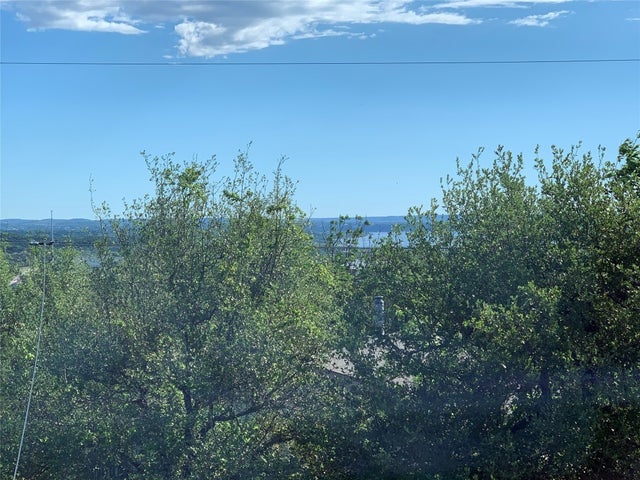 4204 Bob Wire Road, Spicewood