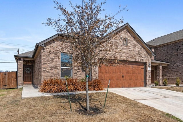 2471 Sunrise Road 16, Round Rock