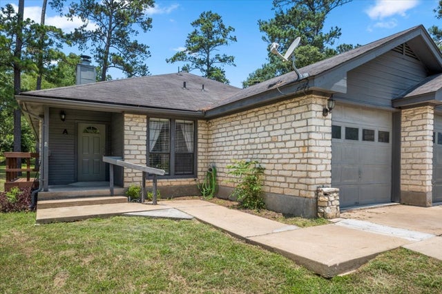 114 N Kanaio Drive A, Bastrop