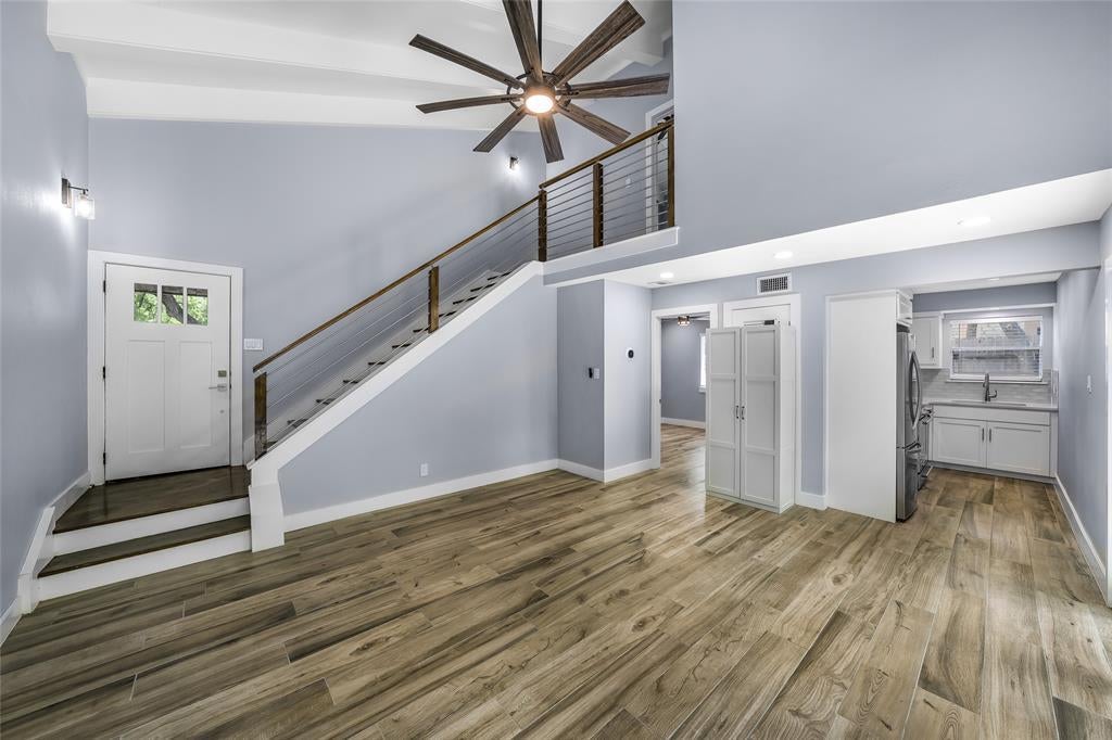 1913 Lightsey Road B, Austin