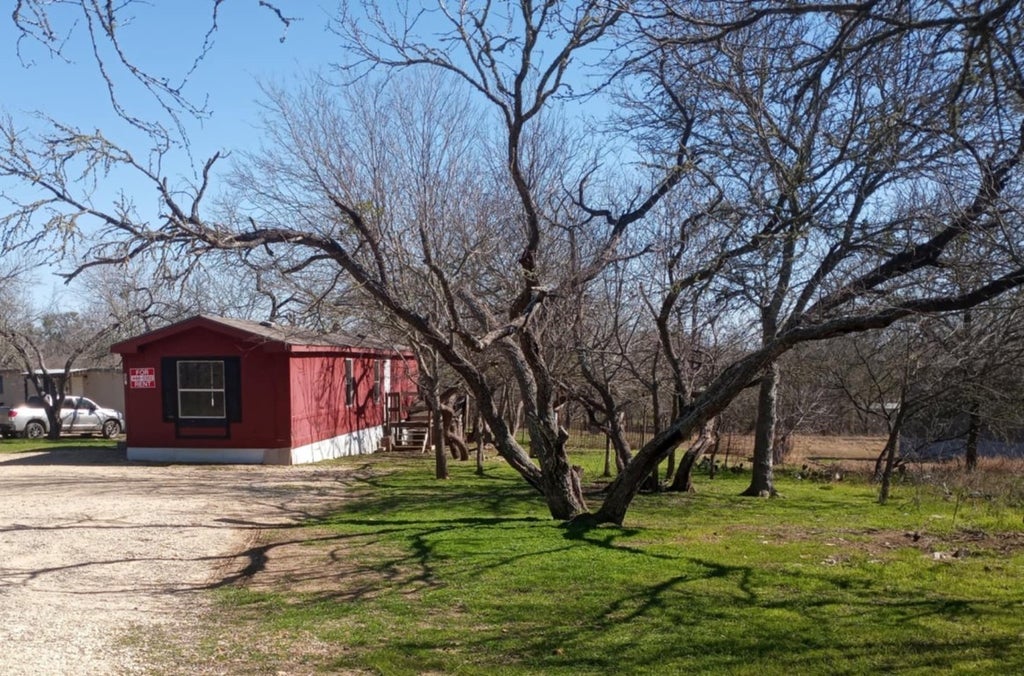 136 Bullfrog Hollow, Dale