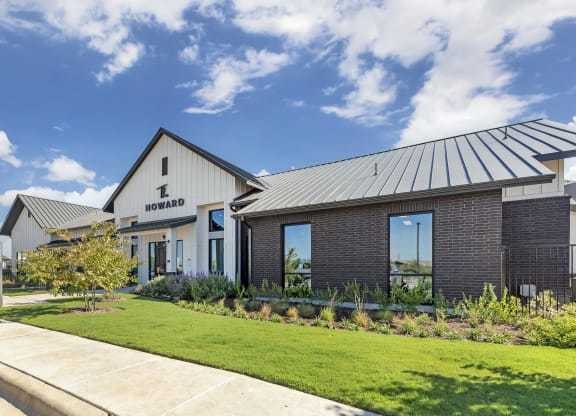 2908 E Howard Lane 8204, Manor