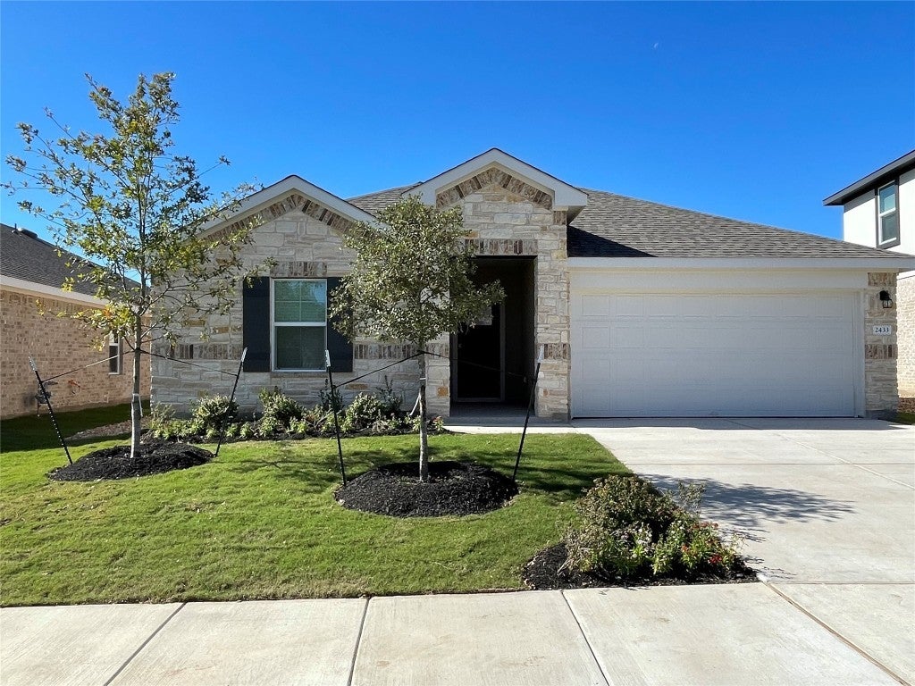 2433 Bronc Buster Way, Leander