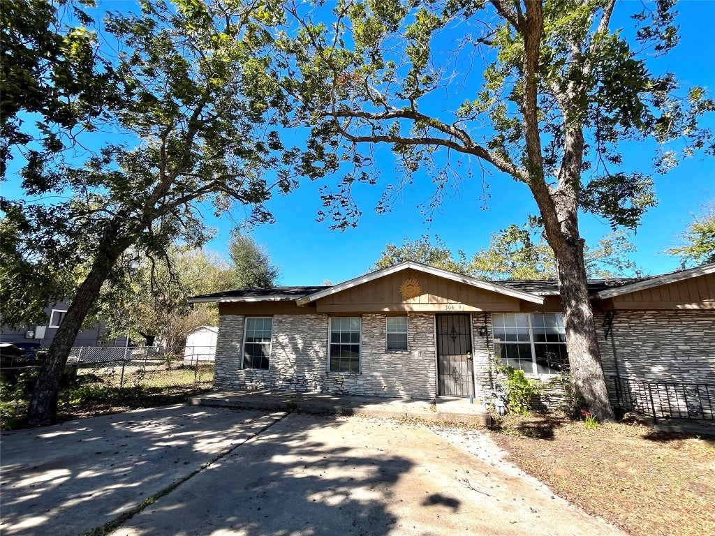 304 Montopolis Drive B, Austin