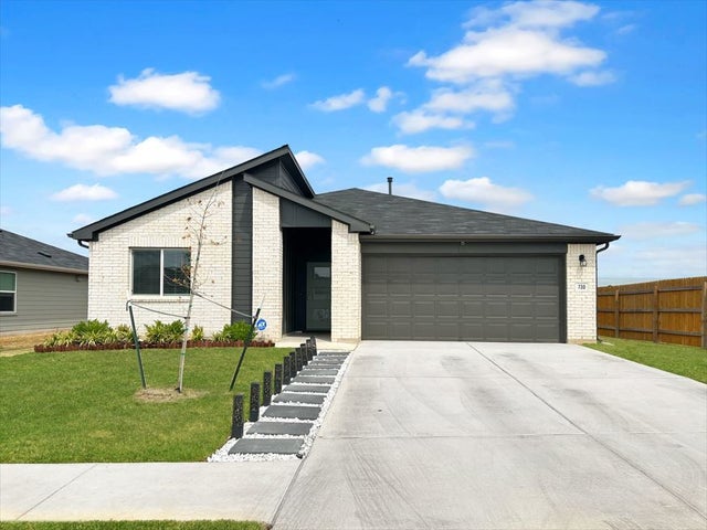 730 Gladiola Loop, Kyle