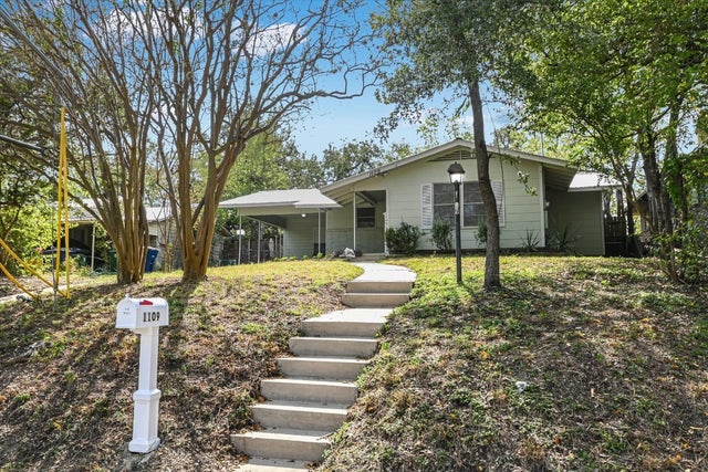 1109 Edgewood Avenue, Austin