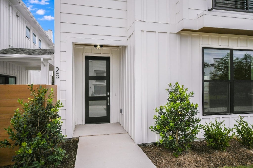 7601 Cooper Lane 25, Austin