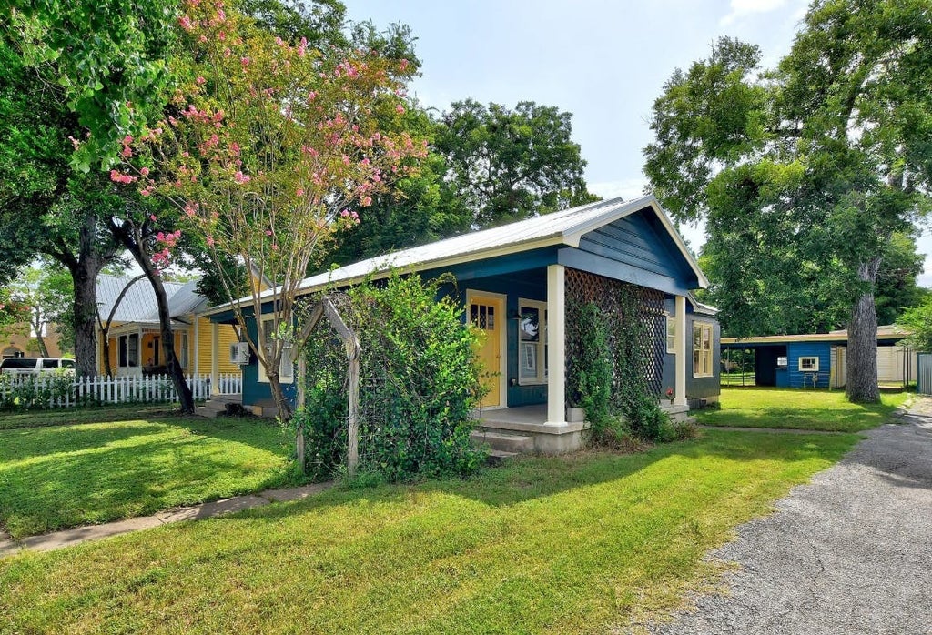 302 Olive Street A, Smithville