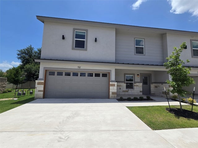 2105 Tiger Trail 701, Round Rock