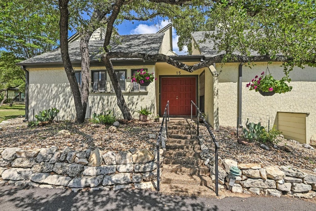 15 Casa Verde Drive, Lakeway
