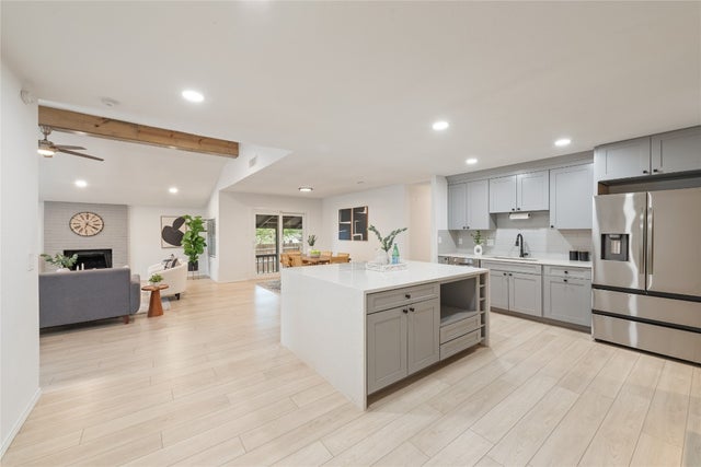 6809 Lunar Drive, Austin