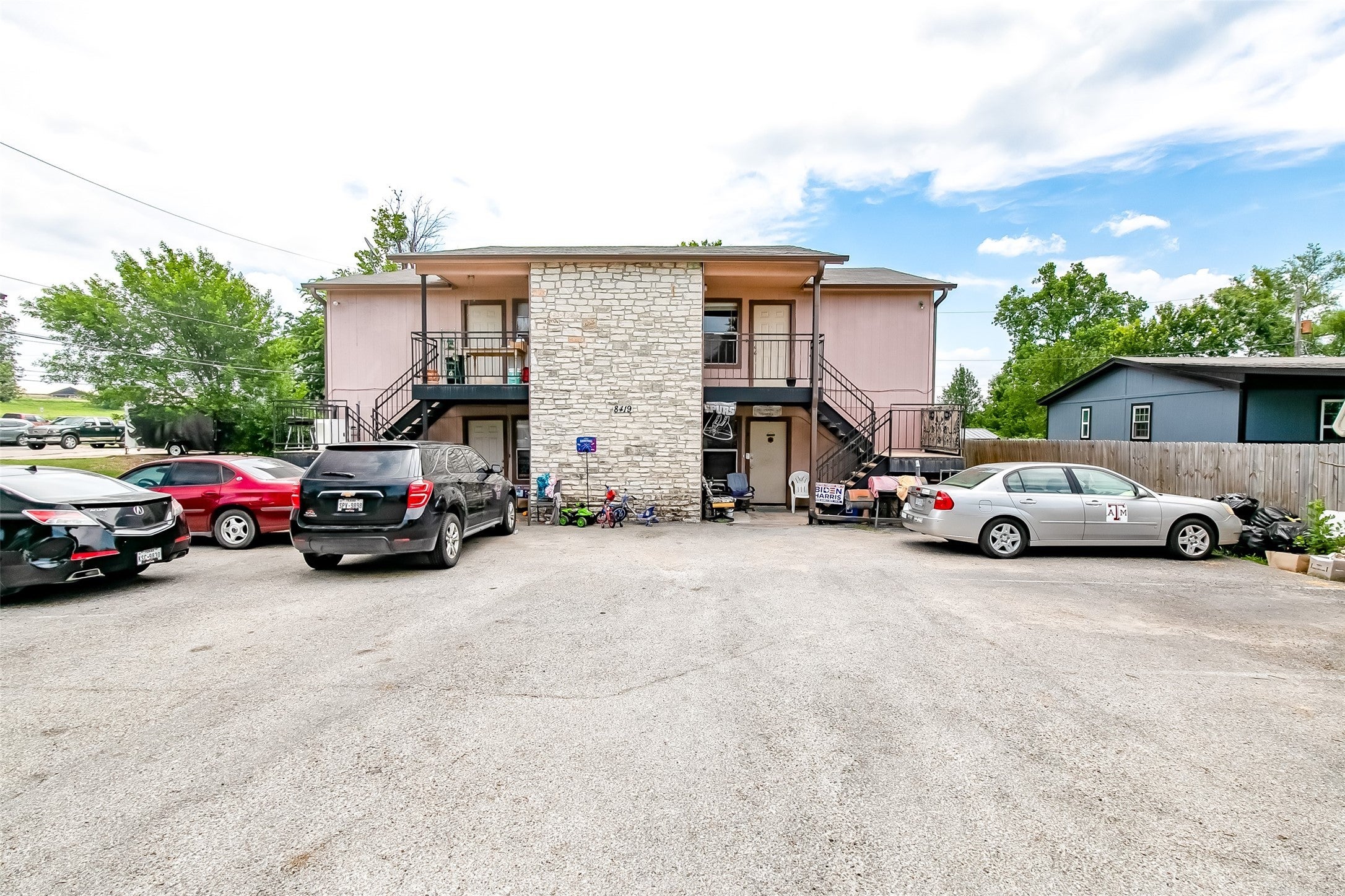 Photo of Listing #4916010