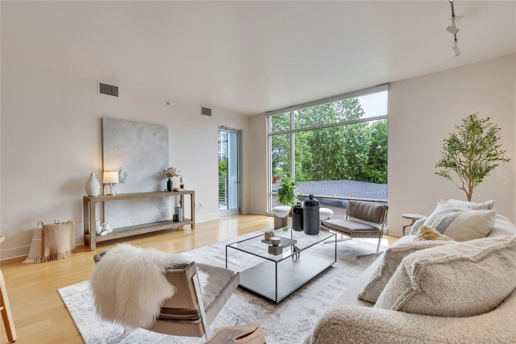 210 Lee Barton Drive 308, Austin