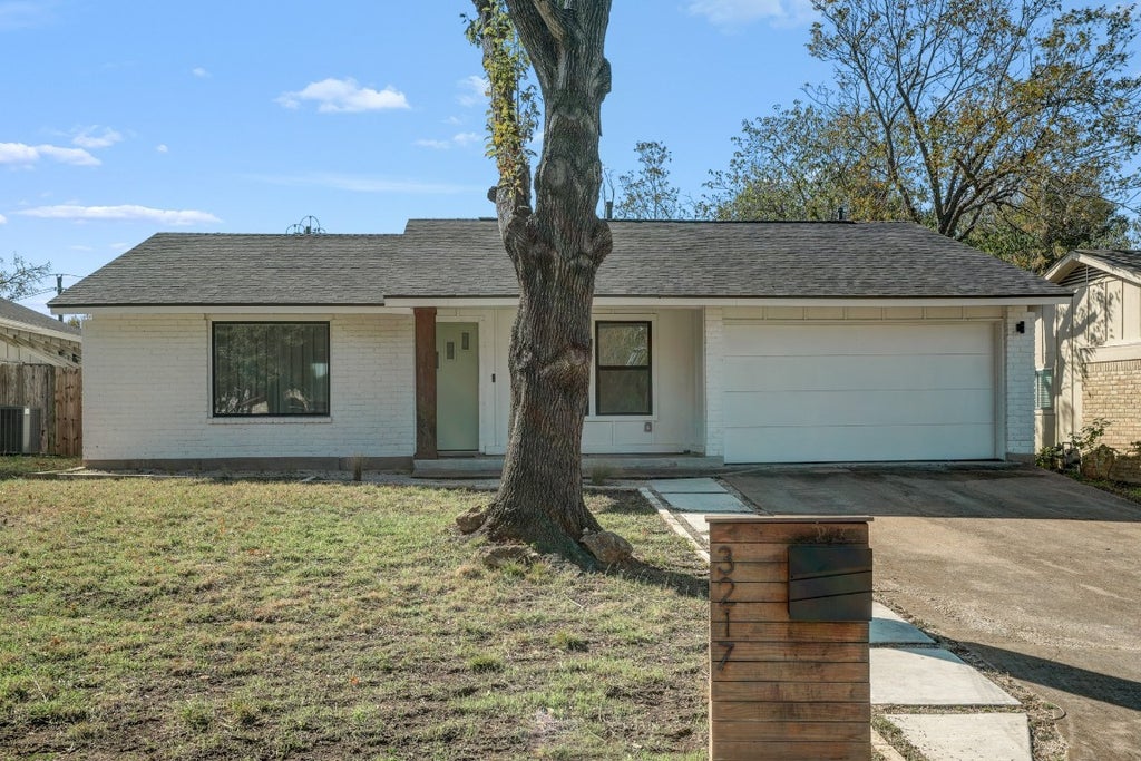 3217 Oak Alley, Austin