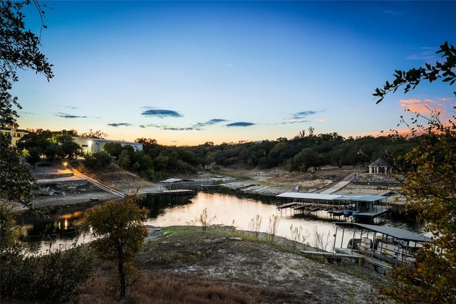 16020 Pool Canyon Road, Austin