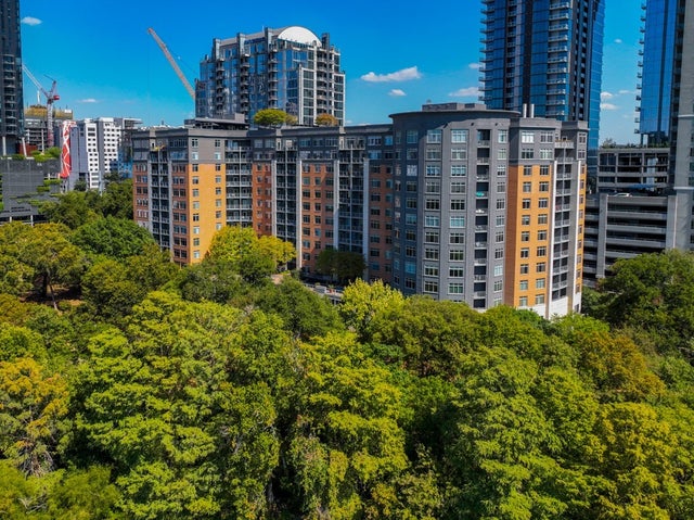 54 Rainey Street 1122, Austin