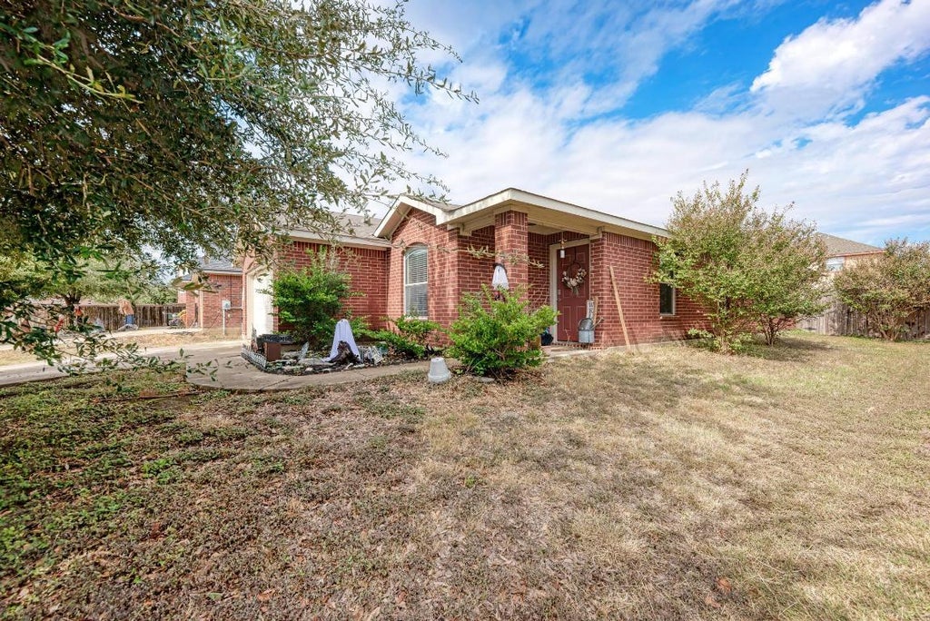 921 Dexter Drive, Leander