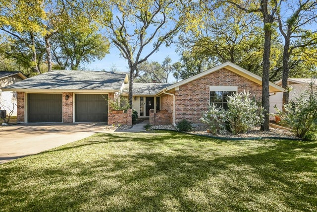 11601 Three Oaks Trail, Austin